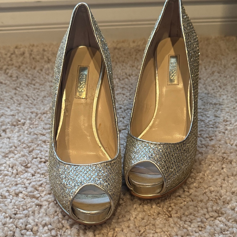 Guess Sparkling Gold Peep Toe Heels